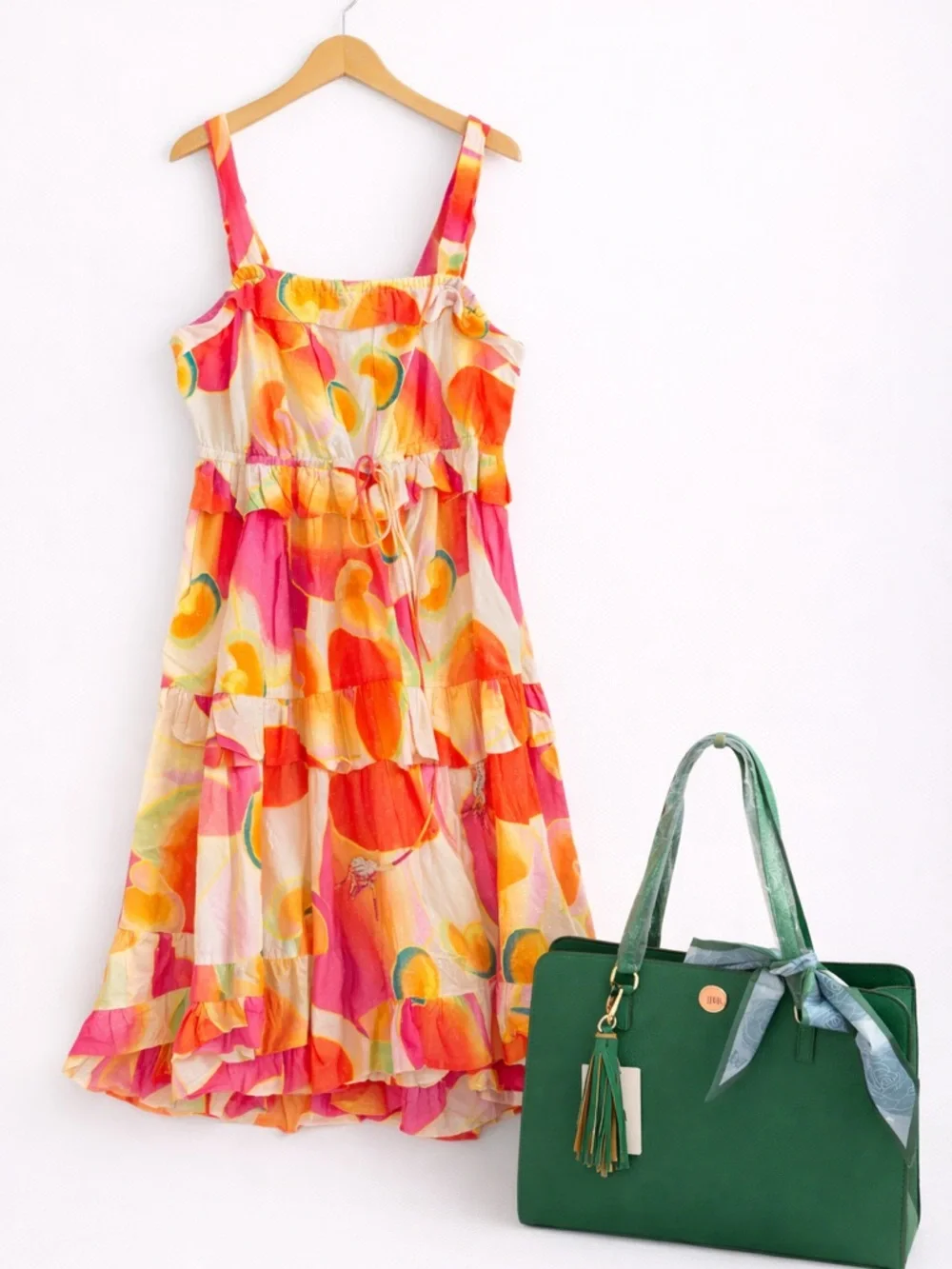 Green Structured Tote Handbag with Tassel Accent - Picture 2 of 2